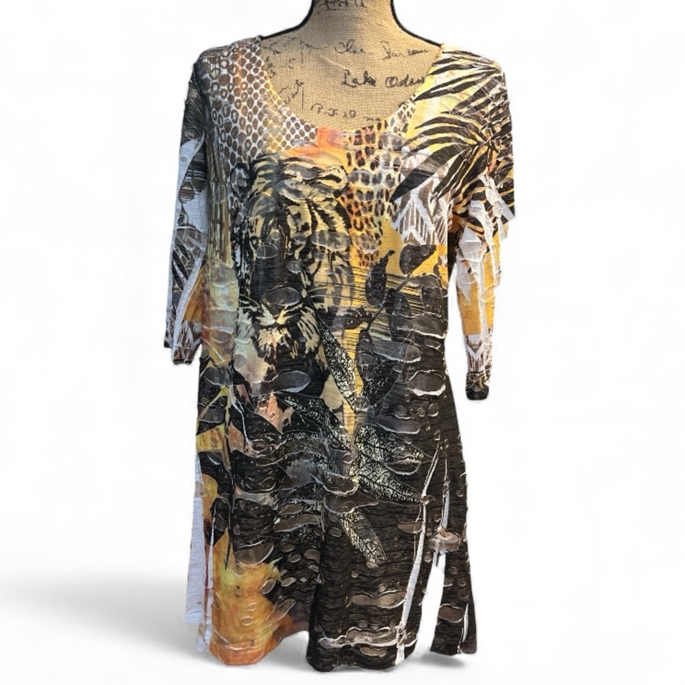 Fantazia Tiger Print Top. EC  Size Large